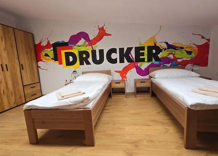 招待所 Drucker 3*